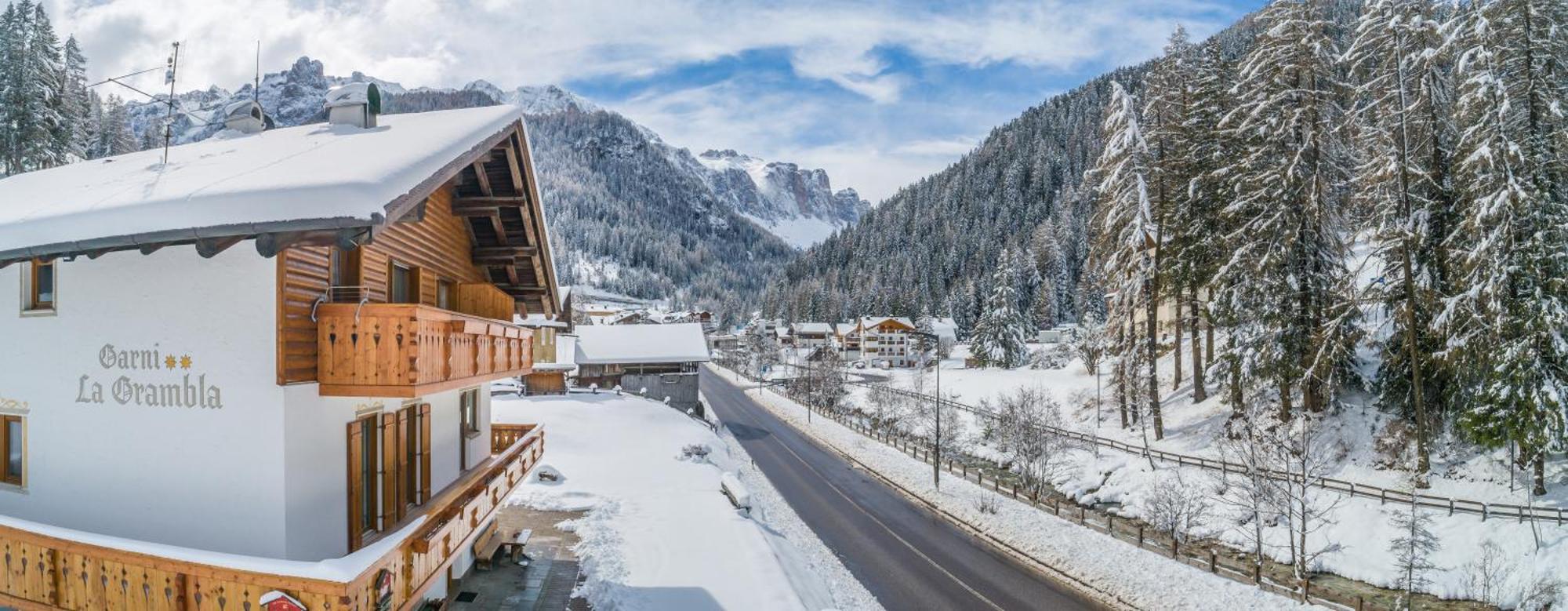 Garni La Grambla Hotel Selva di Val Gardena Bagian luar foto