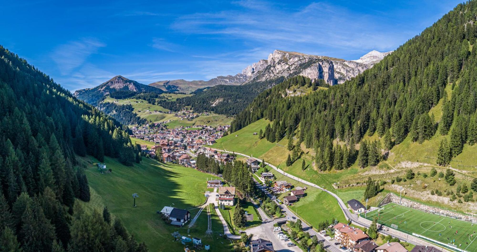 Garni La Grambla Hotel Selva di Val Gardena Bagian luar foto