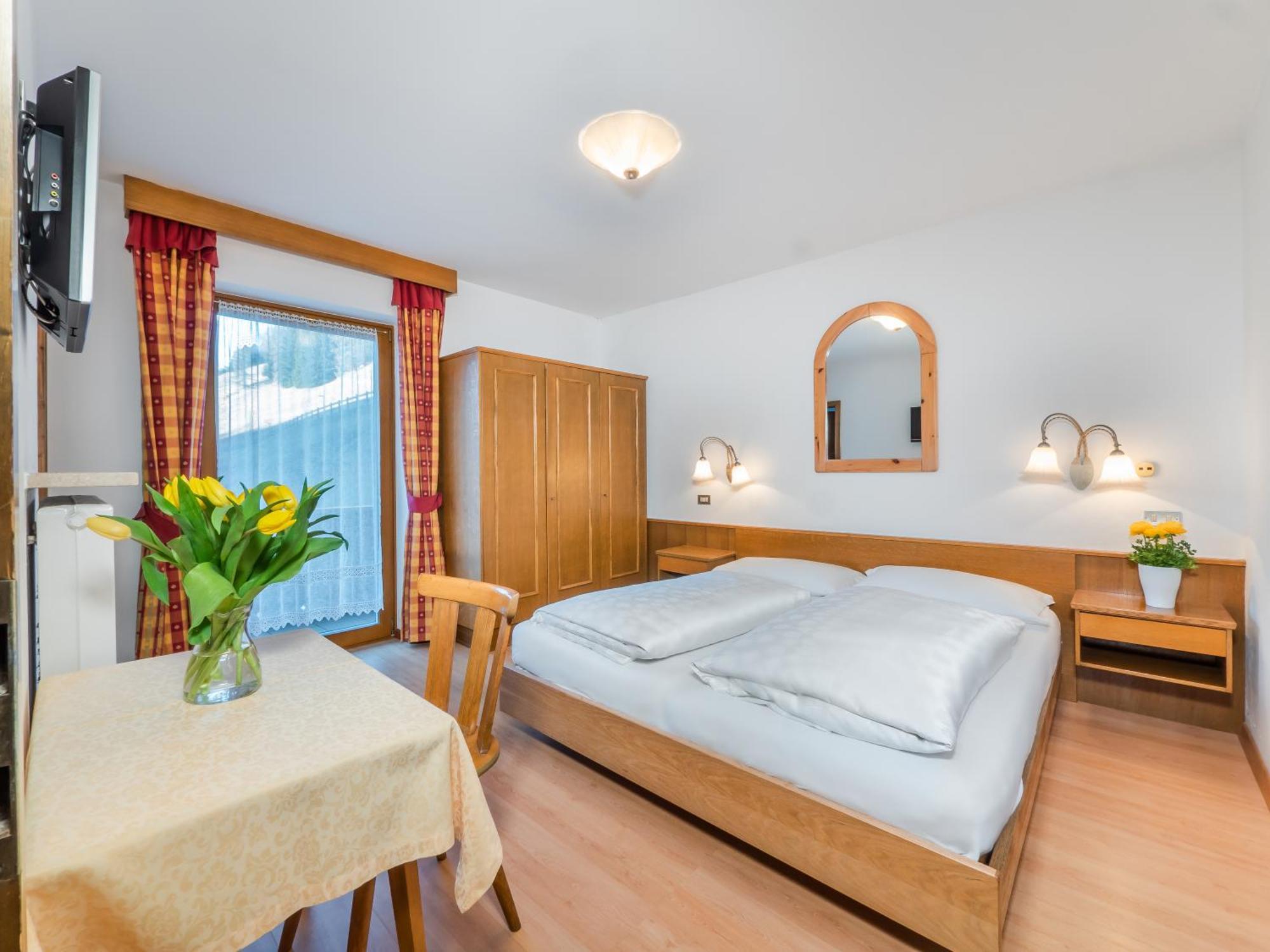 Garni La Grambla Hotel Selva di Val Gardena Bagian luar foto
