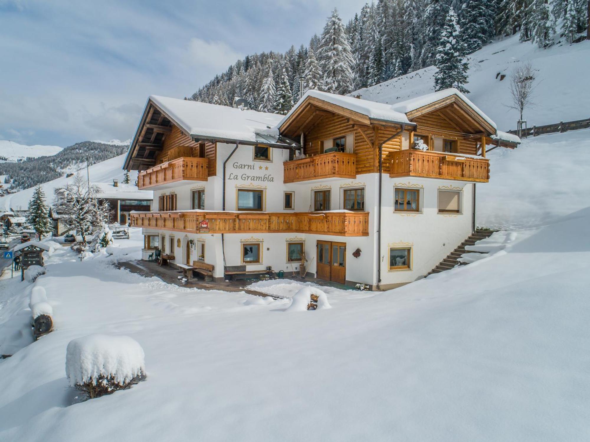 Garni La Grambla Hotel Selva di Val Gardena Bagian luar foto